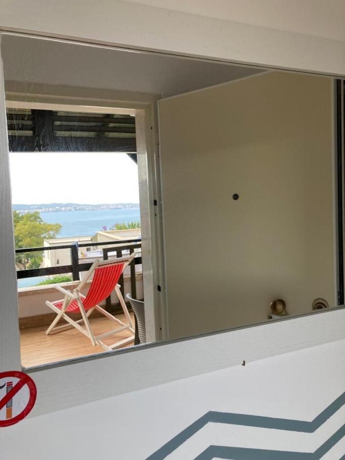Aldi'S Guest House Vlore Exterior photo