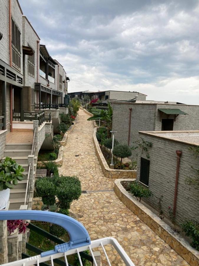 Aldi'S Guest House Vlore Exterior photo